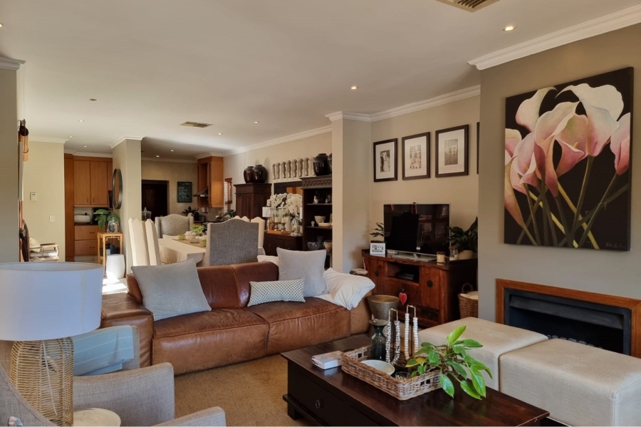 4 Bedroom Property for Sale in Pecanwood Estate North West
